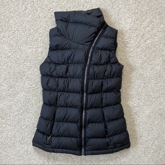 Athleta Puffy Vest